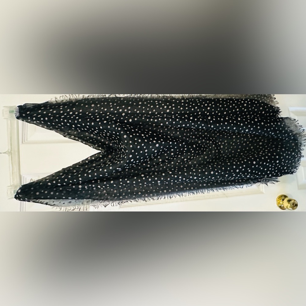 Pretty persuasion scarf